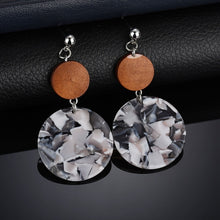 Load image into Gallery viewer, Flower Style Wood Earrings